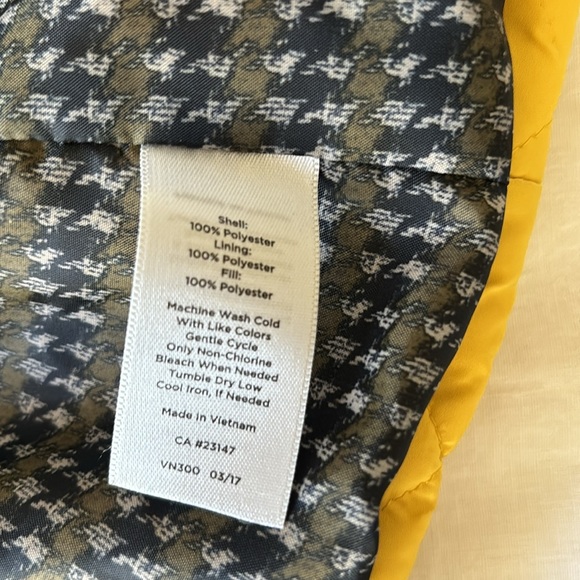 Talbots Quilted Yellow Jacket size p - Picture 4 of 7